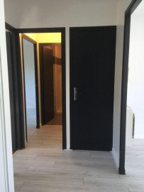 
                                                                                        Location
                                                                                         Appartement tranquille