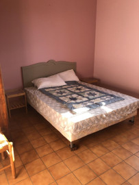 
                                                                                        Location
                                                                                         Appartement tranquille , rue  très peu de passage