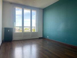 Vente
Appartement traversant 3 pièces vue coup de cœur