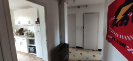 
                                                                                        Location
                                                                                         Appartement traversant T2 calme et lumineux