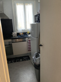 
                                                                                        Location
                                                                                         Appartement très tranquille quartier commissariat