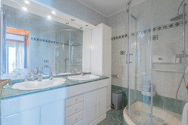 
                                                                                        Vente
                                                                                         APPARTEMENT TROIS PIECES - CENTRE VILLE DE SAINT LAURENT DU VAR