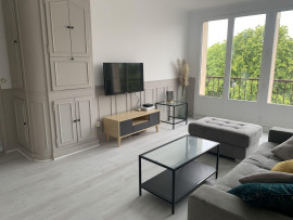
                                                                                        Location
                                                                                         Appartement type F4