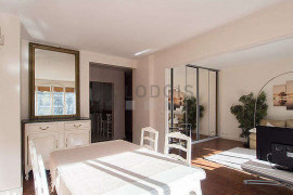 Location
Appartment proche des Invalides (loyer tout inclus)
