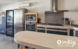 
                                                                                        Vente
                                                                                         Appt. T4 en duplex dans maison de village - Garage