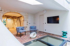 Location
Appt unique au coeur du Marais (loyer tout inclus)