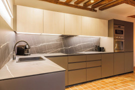 Location
Appt unique au coeur du Marais (loyer tout inclus)