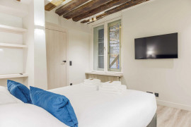 Location
Appt unique au coeur du Marais (loyer tout inclus)