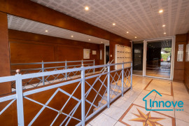 Vente
Art de vivre: T3 dans une résidence sécurisée avec piscine