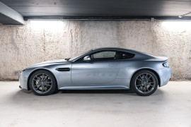 
                                                                                        Voiture
                                                                                         Aston Martin V8 Vantage S N430 4.7 436 BVM