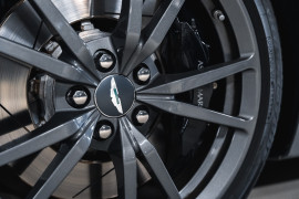 
                                                                                        Voiture
                                                                                         Aston Martin V8 Vantage S N430 4.7 436 BVM