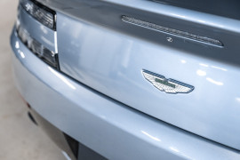 
                                                                                        Voiture
                                                                                         Aston Martin V8 Vantage S N430 4.7 436 BVM