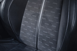 
                                                                                        Voiture
                                                                                         Aston Martin V8 Vantage S N430 4.7 436 BVM