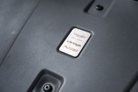 
                                                                                        Voiture
                                                                                         Aston Martin V8 Vantage S N430 4.7 436 BVM