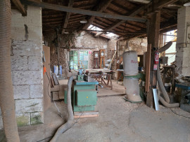 Vente
Atelier + dépendances Fronsac – 120 m²