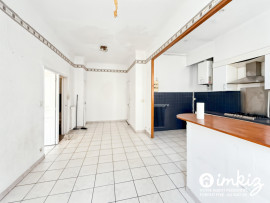 
                                                                                        Vente
                                                                                         Atypique appartement + combles aménageables