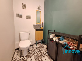 
                                                                                        Vente
                                                                                         Au calme rue de Versailles : 4/5 pièces plein de charme.