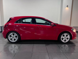 Voiture
Audi A-Class 1.5 A180d Sport (Executive) Hatchback 5dr Diesel 7G-DCT Euro 6 (s/s) (109 ps) Hatchback