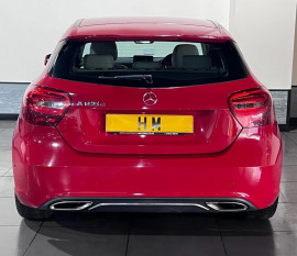 Voiture
Audi A-Class 1.5 A180d Sport (Executive) Hatchback 5dr Diesel 7G-DCT Euro 6 (s/s) (109 ps) Hatchback