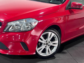Voiture
Audi A-Class 1.5 A180d Sport (Executive) Hatchback 5dr Diesel 7G-DCT Euro 6 (s/s) (109 ps) Hatchback