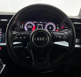 Voiture
Audi A3 1.0 TFSI 30 Technik Sportback 5dr Petrol Manual Euro 6 (s/s) (110 ps)