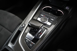 
                                                                                        Voiture
                                                                                         Audi A5 2.0 TDI S line S Tronic quattro Euro 6 (s/s) 2dr