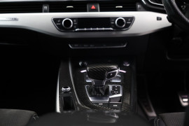 
                                                                                        Voiture
                                                                                         Audi A5 2.0 TDI S line S Tronic quattro Euro 6 (s/s) 2dr