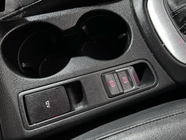 
                                                                                        Voiture
                                                                                         Audi Q3 1.4 TFSI CoD S line Edition SUV 5dr Petrol S Tronic Euro 6 (s/s) (150 ps)