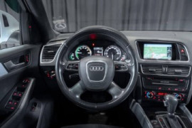 
                                                                                        Voiture
                                                                                         Audi Q5