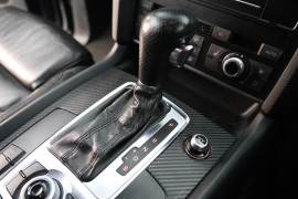 
                                                                                        Voiture
                                                                                         Audi Q7 3.0 TDI V6 S line Tiptronic quattro Euro 5 5dr