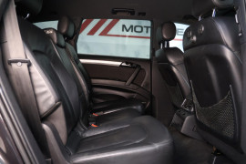 
                                                                                        Voiture
                                                                                         Audi Q7 3.0 TDI V6 S line Tiptronic quattro Euro 5 5dr