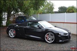
                                                                                        Voiture
                                                                                         Audi R8 Spyder