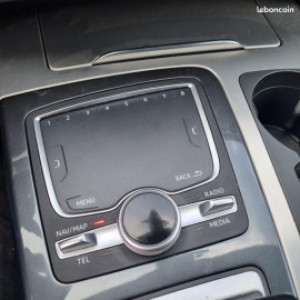 Voiture
Audi SQ7 TDI quattro 3956cm3 435cv