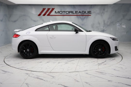 
                                                                                        Voiture
                                                                                         Audi TT 2.0 TDI ultra Sport Euro 6 (s/s) 3dr