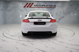 
                                                                                        Voiture
                                                                                         Audi TT 2.0 TDI ultra Sport Euro 6 (s/s) 3dr