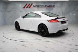 
                                                                                        Voiture
                                                                                         Audi TT 2.0 TDI ultra Sport Euro 6 (s/s) 3dr