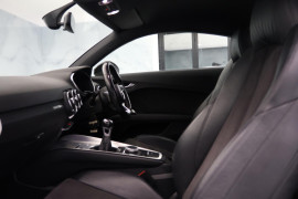 
                                                                                        Voiture
                                                                                         Audi TT 2.0 TDI ultra Sport Euro 6 (s/s) 3dr