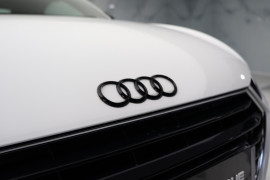 
                                                                                        Voiture
                                                                                         Audi TT 2.0 TDI ultra Sport Euro 6 (s/s) 3dr