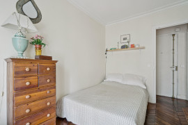 Location
Avenue Bosquet cosy apartment (loyer tout inclus)