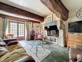 
                                                                                        Vente
                                                                                         Axe GRANVILLE-COUTANCES - Maison anglo-normande avec chambre
