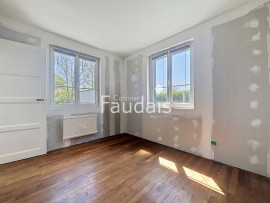 
                                                                                        Vente
                                                                                         Axe Saint-Lô / Bayeux   Beaux volumes et charme