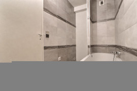 
                                                                                        Vente
                                                                                         Bagneux 4P lumineux avec double balcon