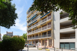
                                                                                        Location
                                                                                         Balcon de Longchamp