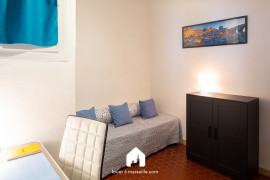 
                                                                                        Location
                                                                                         Balcon Escat