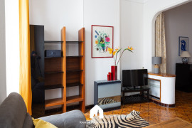 
                                                                                        Location
                                                                                         Balcon Escat