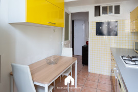 
                                                                                        Location
                                                                                         Balcon Escat