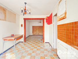 
                                                                                        Vente
                                                                                         Bas de maison de ville 2 pièces avec travaux