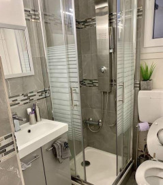 
                                                                                        Location
                                                                                         Beau 2 pièces 29 m² rénové et meublé à Puteaux