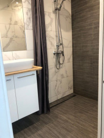 
                                                                                        Location
                                                                                         Beau 2 pieces 32m2 75013