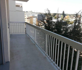 
                                                                                        Location
                                                                                         Beau 2 pièces 47 m² + grand balcon 8m²